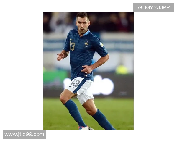 威尼斯雷耶与阿韦利诺航空的精彩对决引发球迷热议与期待